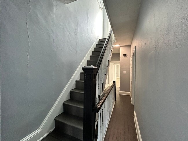 Photo - 720 Chestnut St Unit Apt 2