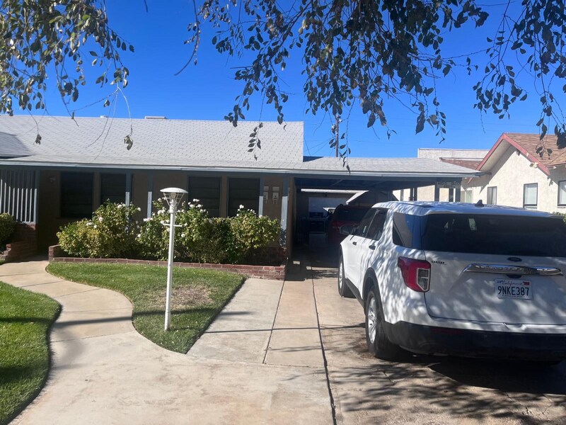 Photo - 44515 Cedar Ave