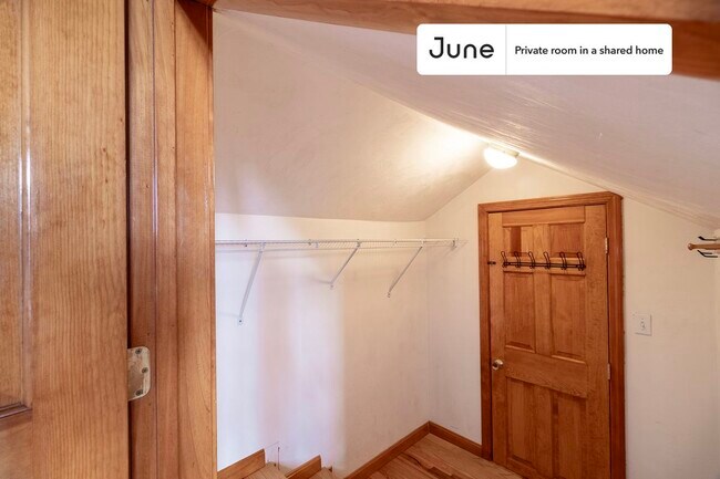 Photo - Room in Shared 5 bed/2 bath home Unit E