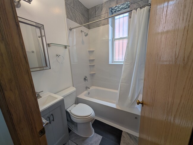 Photo - 3212 W Warren Blvd Unit 1