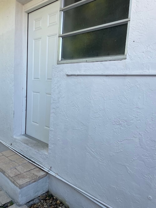 Building Photo - 2815 SW 37th Ct Unit Efficiency
