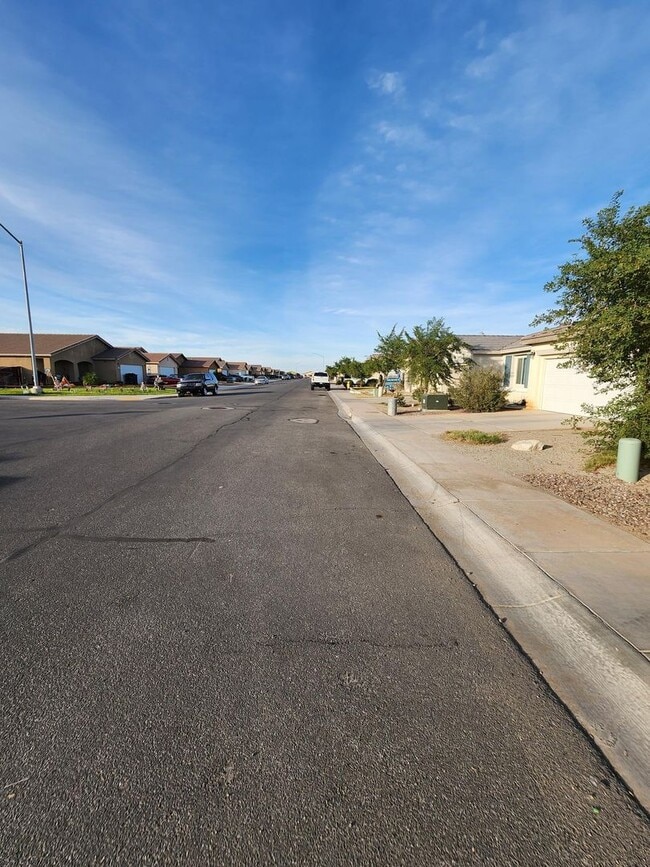 Photo - Charming 3 bed / 2 bath Home for Rent