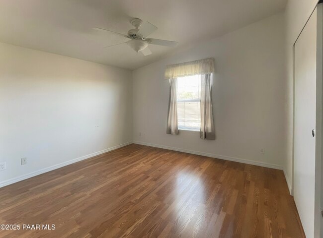 Photo - 1124 Louie St