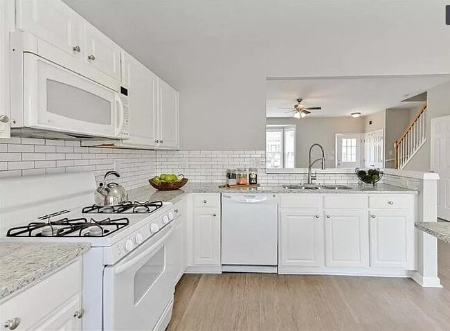 Photo - 1064 Prestwyck Court