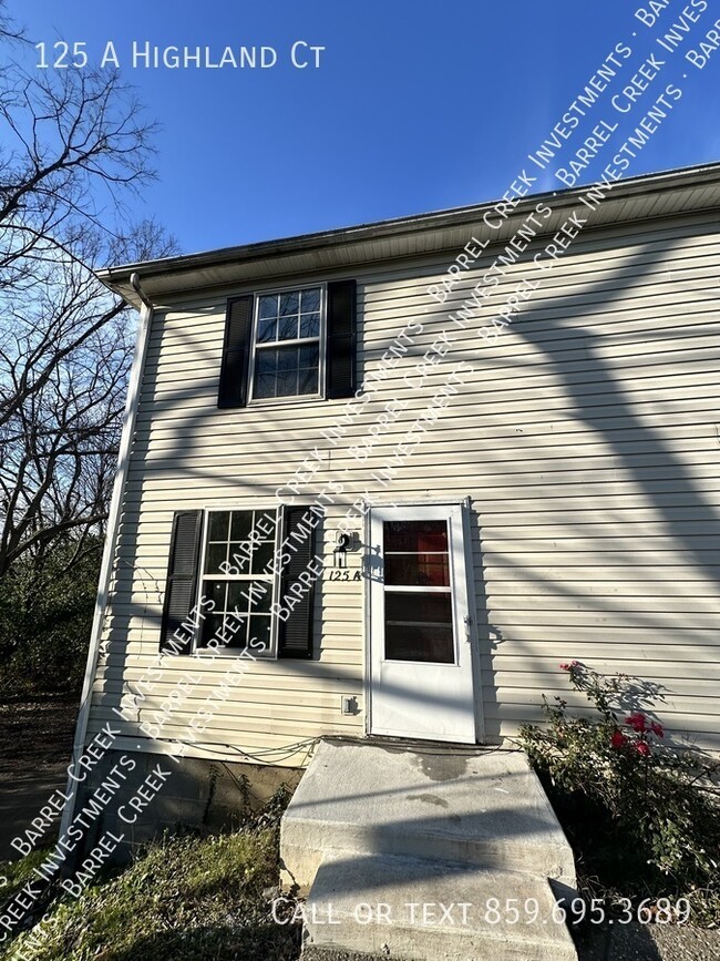 2-Bed 1-Bath Townhome + Garage - 2-Bed 1-Bath Townhome + Garage