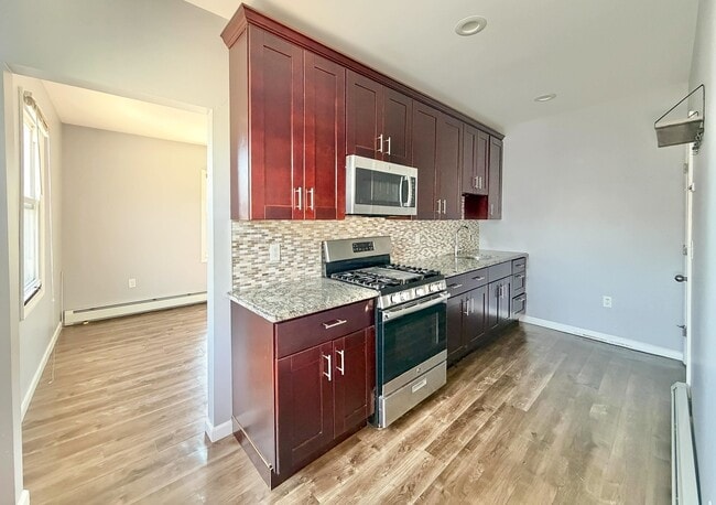 229 71st St Unidad 2R