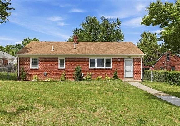 Photo - 3823 Duke St