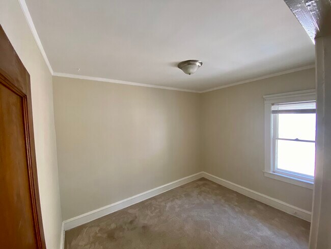 1337 Andrews Ave Unit Up