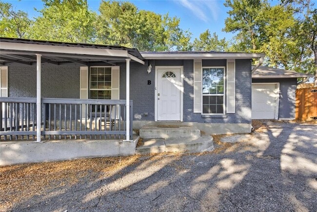 Building Photo - 5401 Agua Caliente Cove
