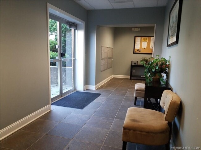 Photo - 19 Isaacs St Unit Apt 406