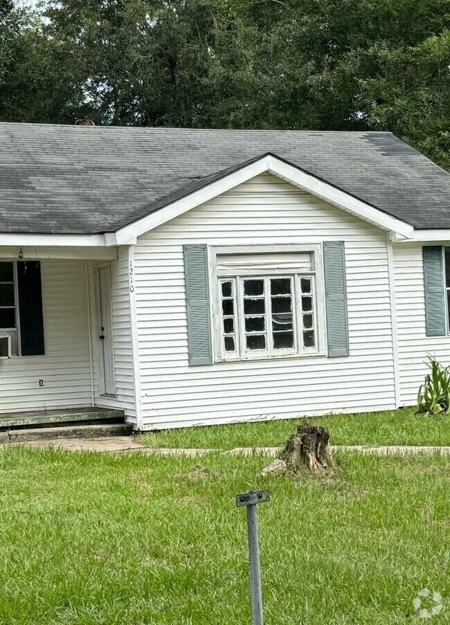 Building Photo - Main Street - Bogalusa Rental