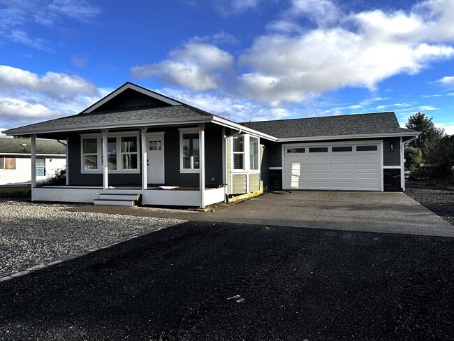 Building Photo - 207 S Razor Clam Dr SW