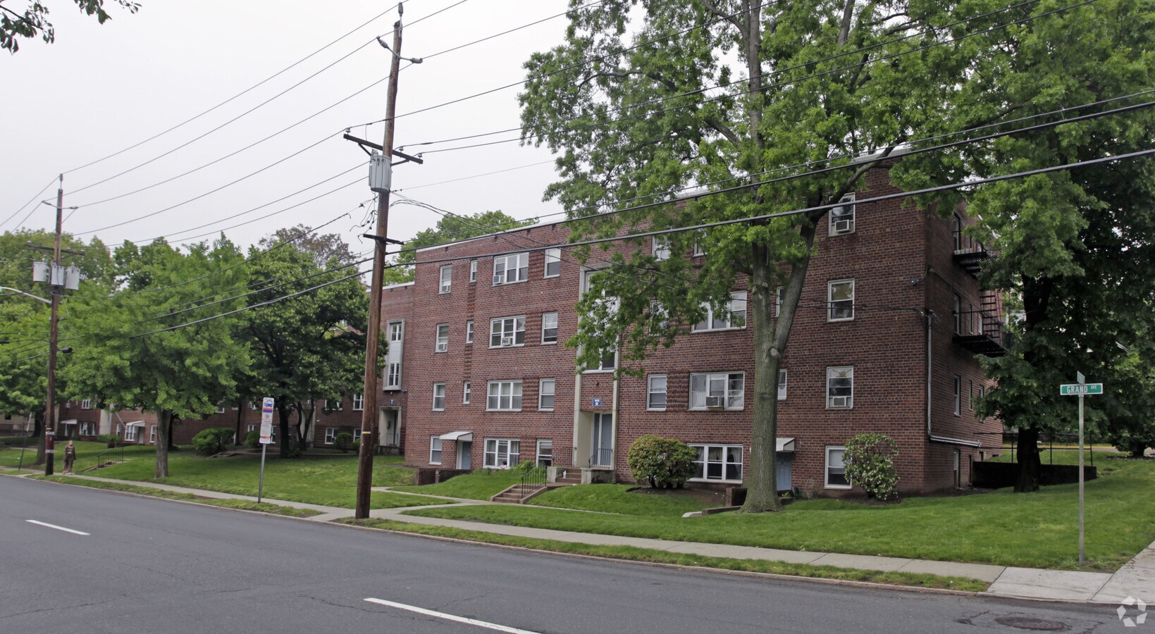 Park Engle Apartments - Park Engle Apartments