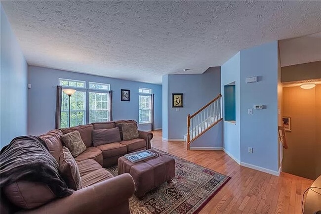 Photo - 4019 Village Run Rd