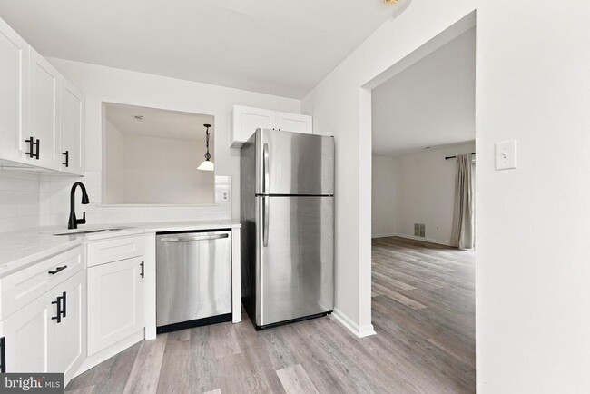 405 Atlanta Court