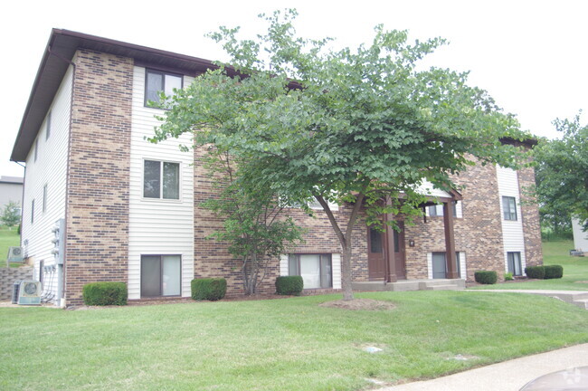 Building Photo - 17 Woodland Oaks Dr Unit Woodland Oaks Rental