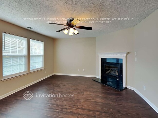 Photo - 4403 Staffordshire Ln