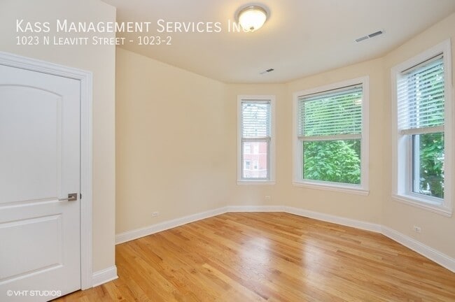 Photo - 1023 N Leavitt St Unit 1023-2