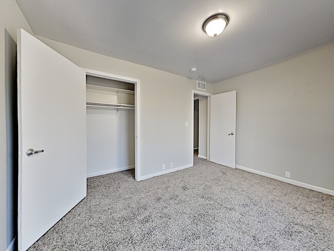 Photo - Maple Valley Apartments