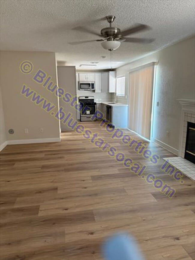 Photo - 10840 Floral St