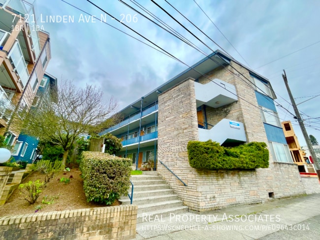 Building Photo - 7121 Linden Ave N Unit 206 Rental