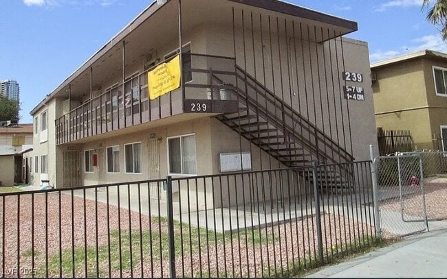 Building Photo - 239 W Cleveland Ave Unit 6 Rental