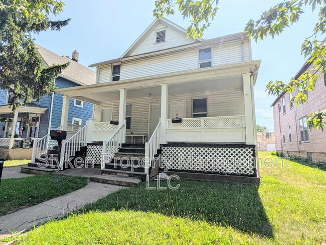 Building Photo - 366 S Washington Ave Rental