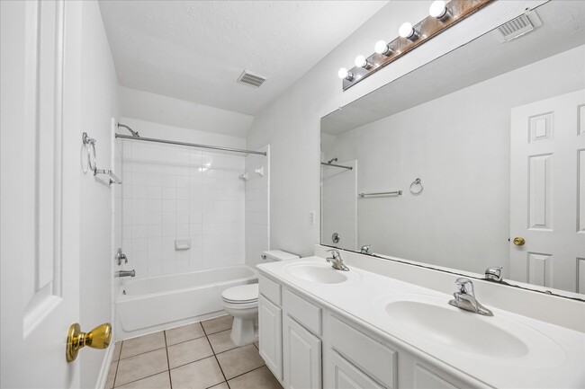 Photo - 5606 Cozy Terrace Ln