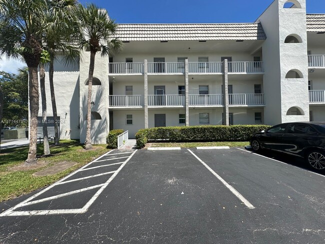 Photo - 8450 Sunrise Lakes Blvd Condo Unit 107