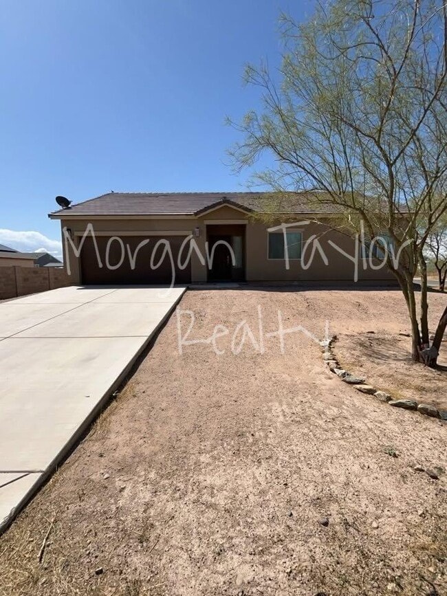 Building Photo - 12459 W Cabrillo Dr