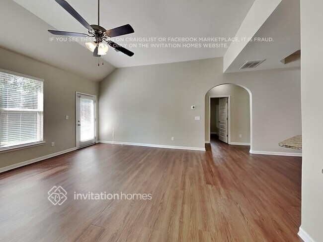 Photo - 1709 Misselthrush Ln