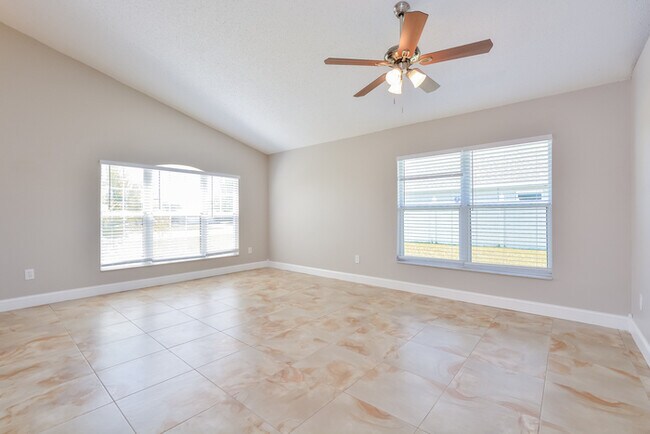 Photo - 2102 Shannon Lakes Blvd