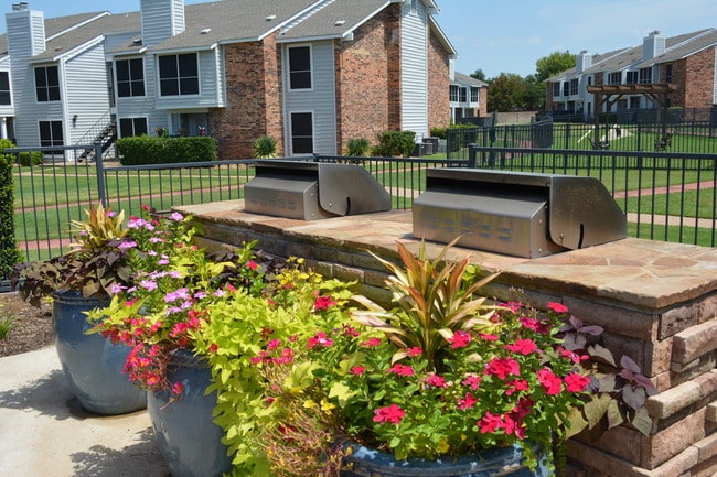 Nova Park Apartments