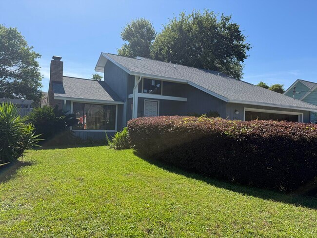 Photo - 350 Sailfish Dr