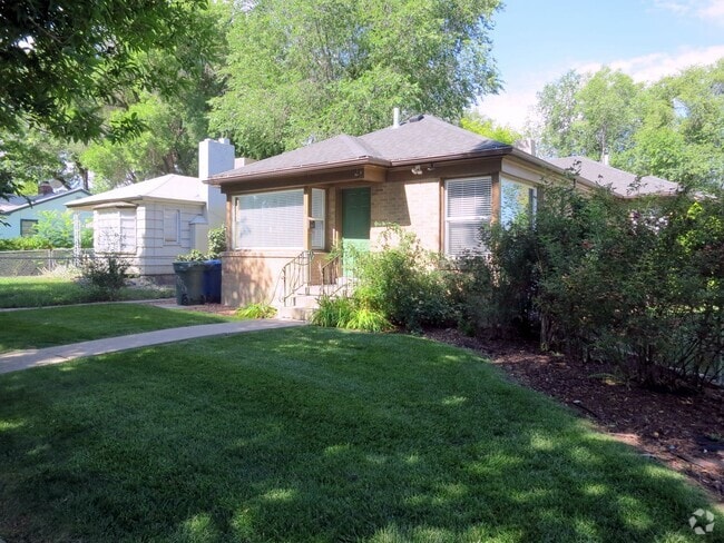Building Photo - Newly Updated Liberty Wells Duplex!! Rental