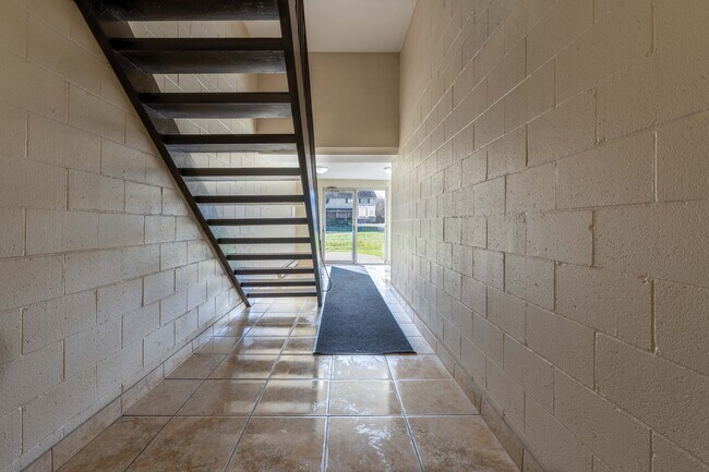 Photo - Georgian Manor