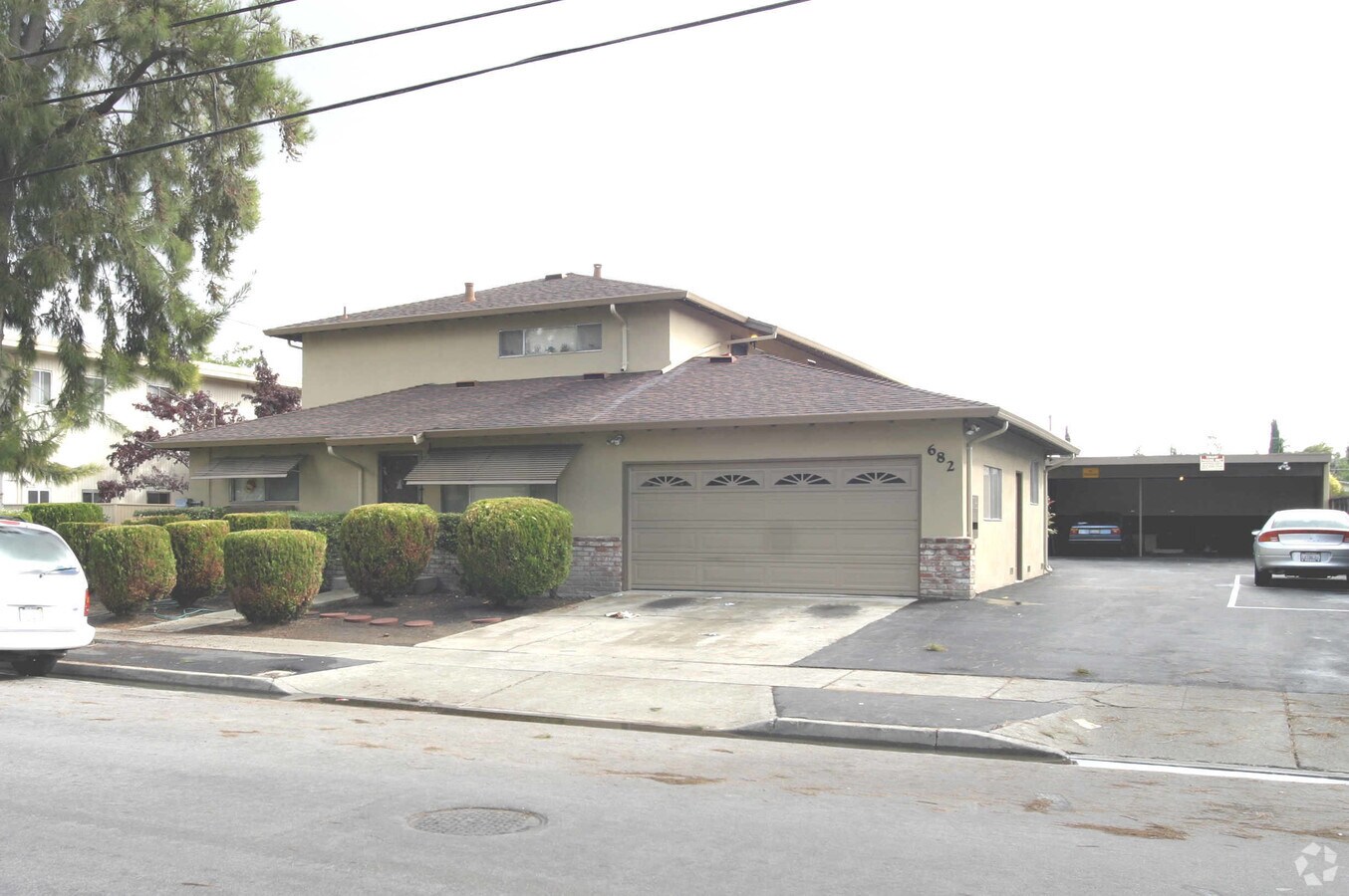 Photo - 682 Johanna Ave