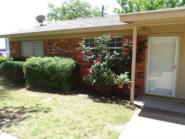 Building Photo - 4818 66th St Rental