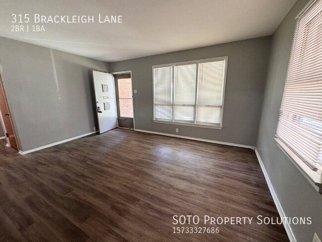 Photo - 315 Brackleigh Ln