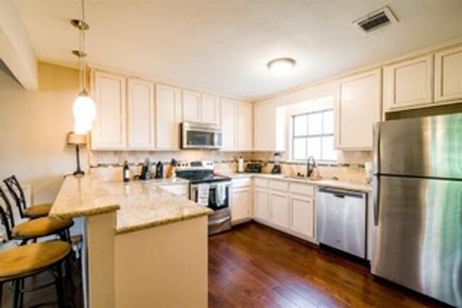 Photo - 2 Bed/2 Bath