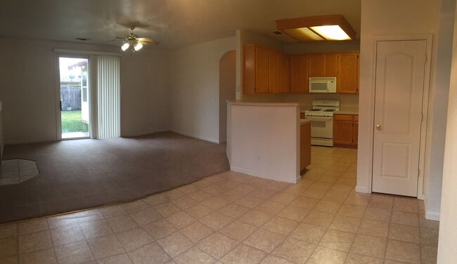 1502 Berkshire Dr
