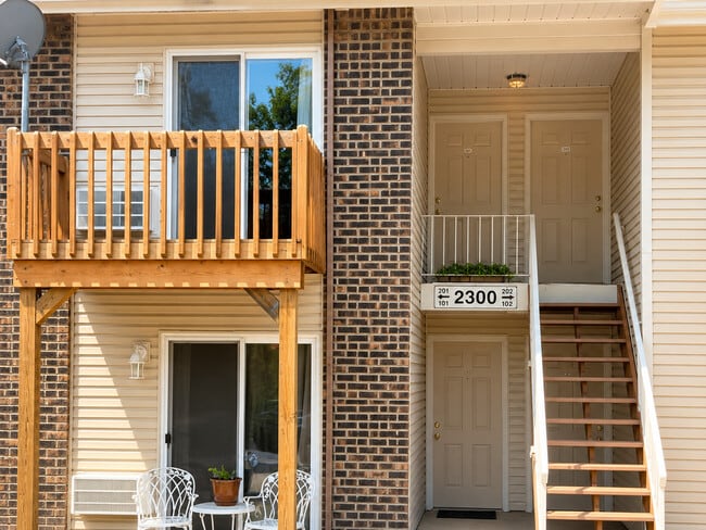 Building Photo - 2300 Light Road Unit 201