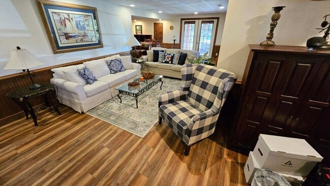 Photo - $1,750 - 2 Bedroom 1 Bathroom Gorgeous Fur...