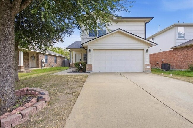 912 Sweet Leaf Ln