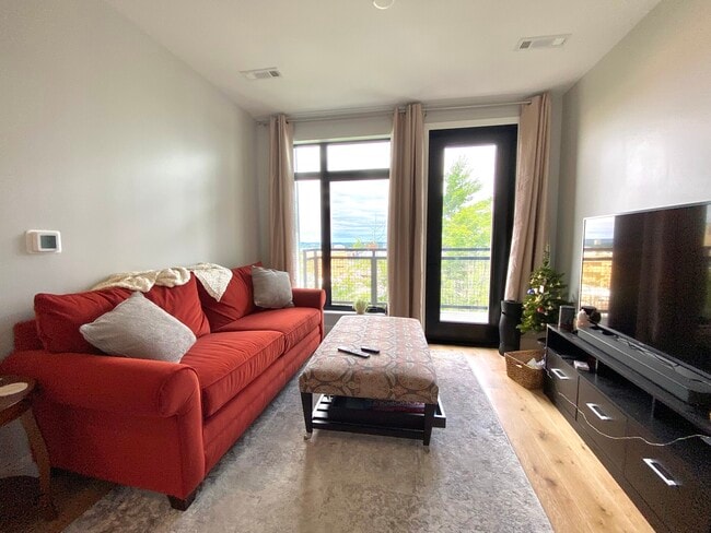 Photo - 24 Saint Germain St