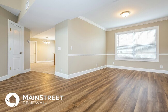 Photo - 915 Lavergne Ln