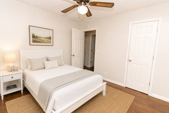 Photo - 333 Withrow Rd