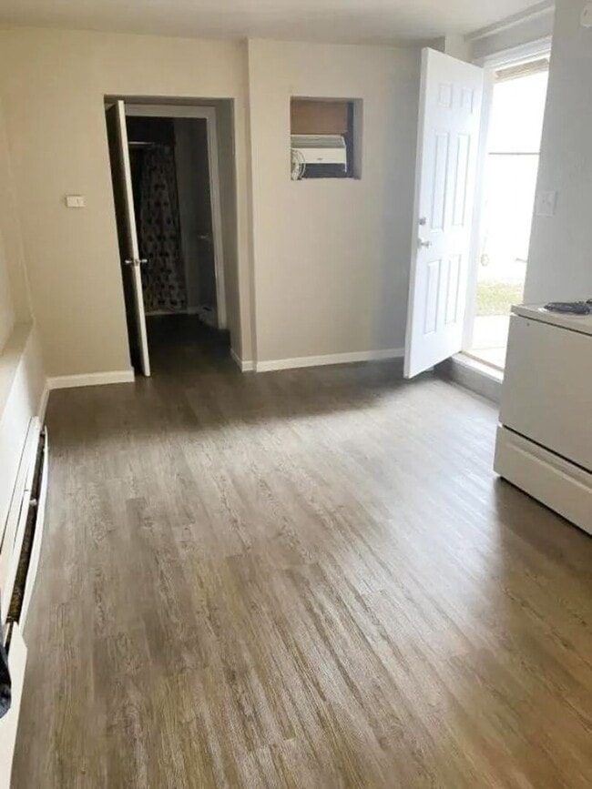 Photo - 1431 E Evans Ave Unit D