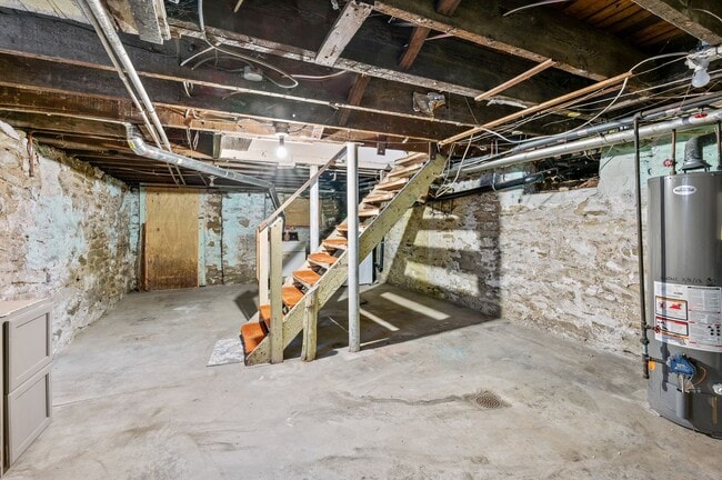 Photo - Updated 3 bedroom in Elliot Minutes from the West End Overlook!