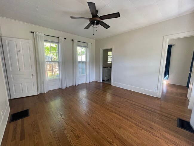 Photo - One Bedroom Apartment in Mattawan